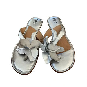 Born Women's White Leather Flower Wedge Heel Slip On Thong Sandals Size 7